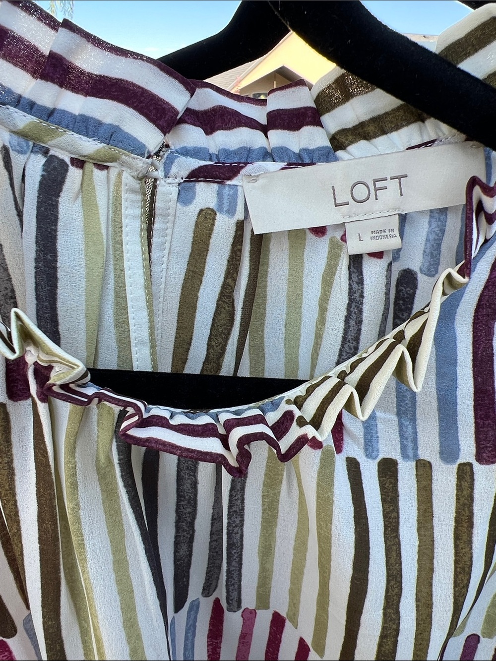 5 Assorted Loft/Loft Outlet Tops- Large - Picture 2 of 6